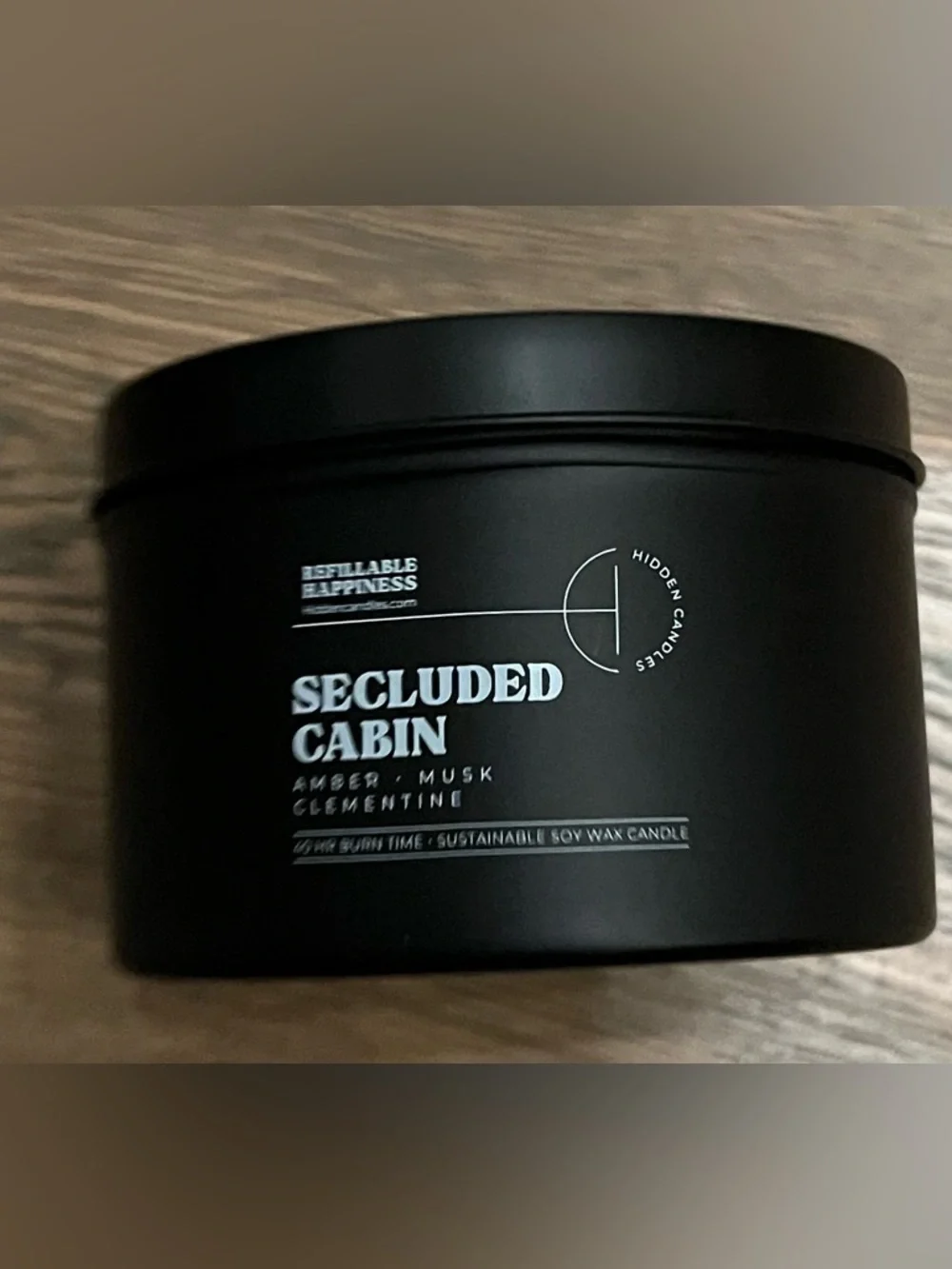 NEW Hidden Candles SECLUDED CABIN CANDLE 10.6 OZ – BERGAMOT, CEDARWOOD & AMBER